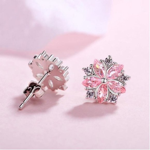 Jewelry - NEW Silver Fashion Trendy Ice Zircon Horse Eye Flower Stud Earrings